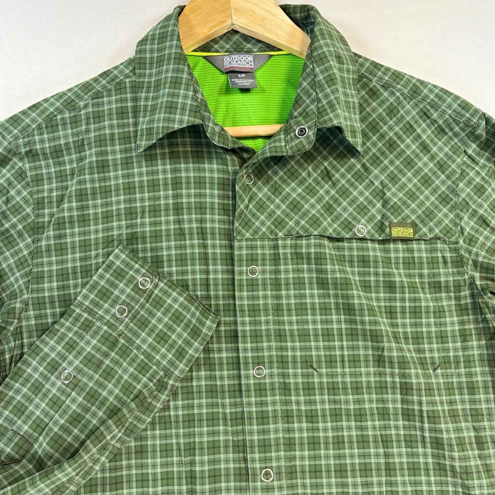 Outdoor Research Plaid Shirt Mens S Green Snap Front Hiking Lightweight Gorpcore